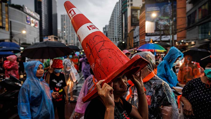 Mayoritas 395 anggota dari Majelis Nasional memilih agar Pita tidak mencalonkan lagi sebagai PM. (Andre Malerba/Bloomberg)