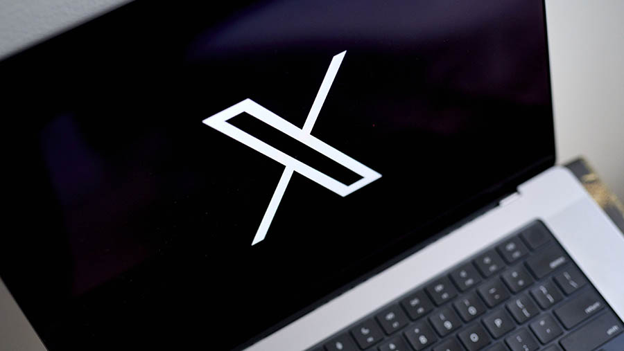 X, Logo baru Twitter. (Gabby Jones/Bloomberg)