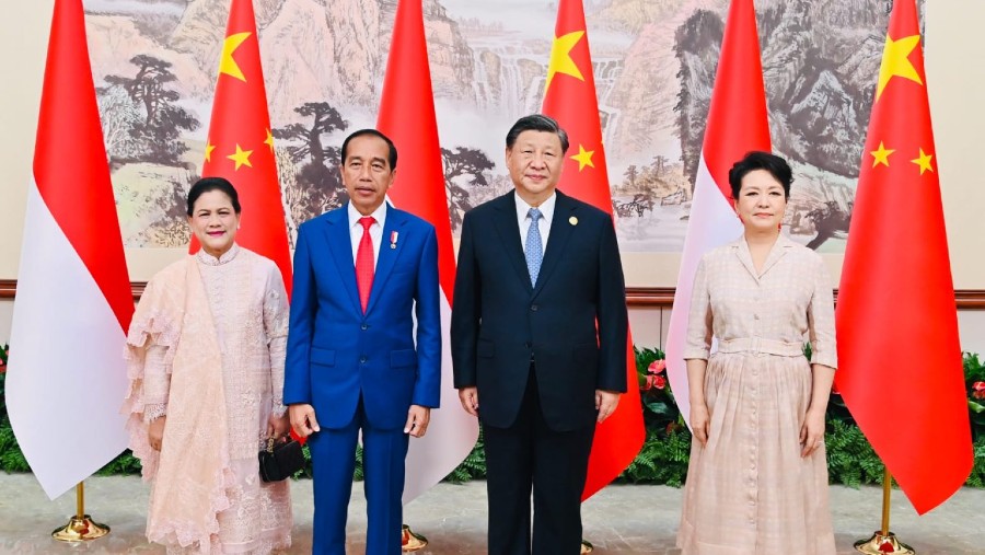Presiden Jokowi dan Ibu Iriana bersama Presiden Xi Jinping dan Madam Peng, di Chengdu, China (Biro Setpres)