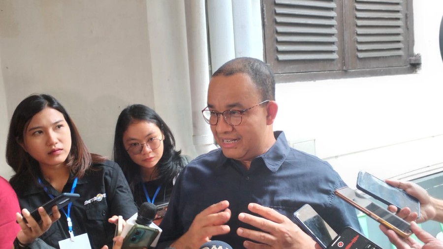 Anies Baswedan usai acara Ngobrol Publik, Post Bloc Jakarta Pusat (Bloomberg Technoz/Sultan Ibnu Affan)