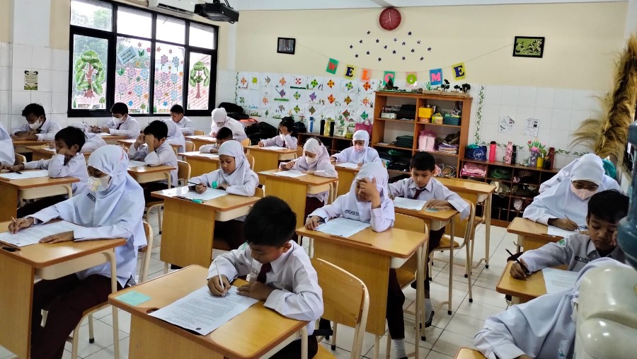 Suasana belajar di sebuah sekolah dasar di Tangerang, Banten (Dok. Istimewa)