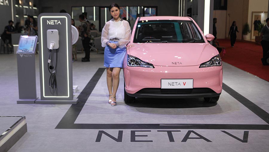 Neta memperkenalkan tiga produk yaitu Neta S sebagai mobil sport, Neta U bergaya SUV dan Neta V.  (Bloomberg Tehcnoz/ Andrean Kristianto)
