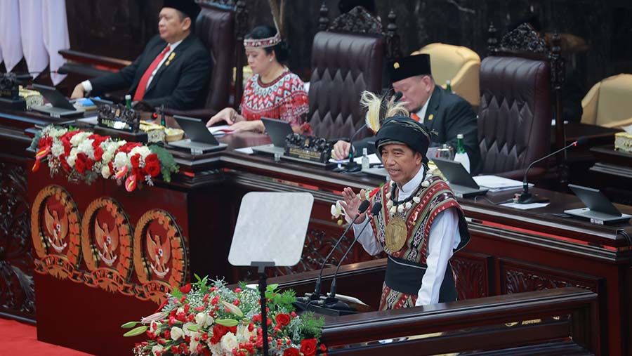Presiden Joko Widodo (Jokowi)  saat menyampaikan pidato kenegaraan pada Sidang Tahunan MPR, Rabu (16/8/2023). (Foto Parlemen/ Munchen)