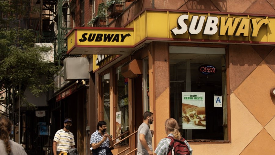 Subway (Sumber: Bloomberg)