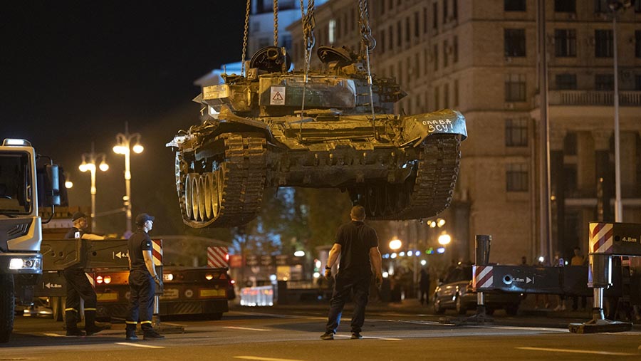 Parade ini merupakan bagian dari perayaan Hari Kemerdekaan Ukraina yang kedua selama masa perang. (Andrew Kravchenko/Bloomberg)