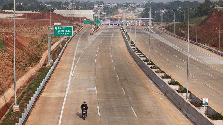 Tol Cinere-Jagorawi (Cijago) seksi 3B telah rampung dikerjakan dan segera dapat digunakan dalam waktu dekat. (Bloomberg Technoz/ Andrean Kristianto)