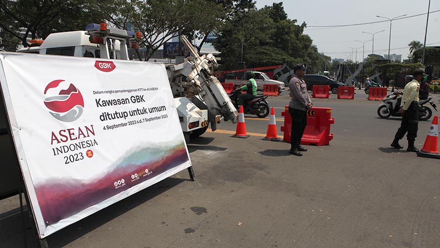 Rangkaian KTT ASEAN ke-43 akan digelar di Jakarta Convention Center atau JCC Senayan, Jakarta. (Bloomberg Technoz/Andrean Kristianto)