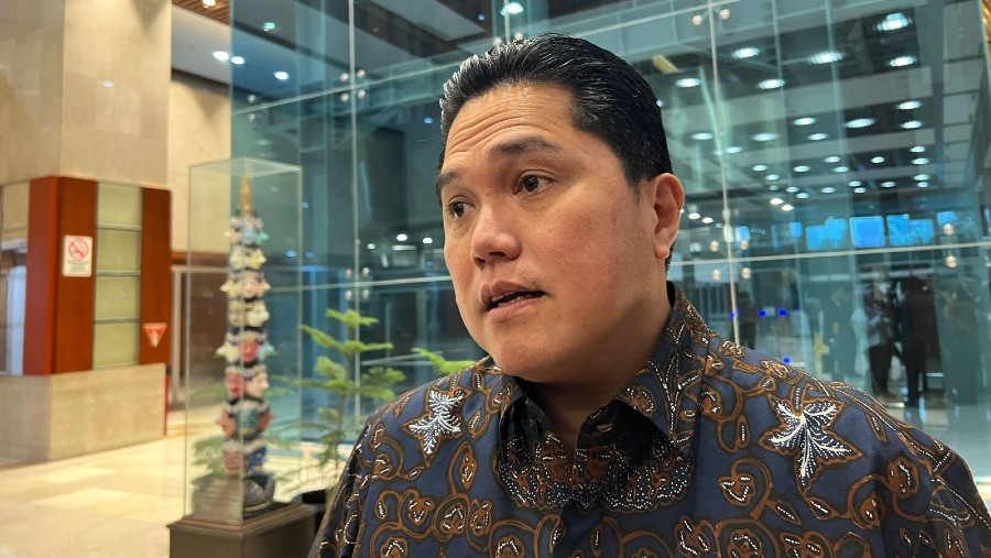 Menteri BUMN Erick Thohir saat ditemui di Badan Legislatif, Rabu (6/9/2023)./Bloomberg Technoz-Mis Fransiska Dewi