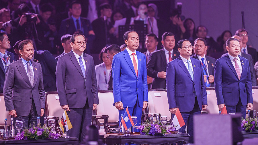 Presiden Joko Widodo (Jokowi) berpidato saat penutupan KTT ke-43 ASEAN 2023 di Jakarta, Kamis (7/9/2023). (Media Center KTT ASEAN 2023/Galih Pradipta)