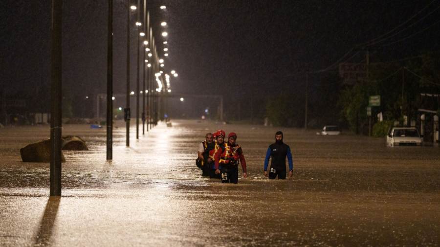 Dampak Banjir di Yunani. (Dok: Konstantinos Tsakalidis/Bloomberg)