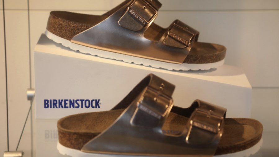 Sandal Birkenstock (Sumber: Bloomberg)