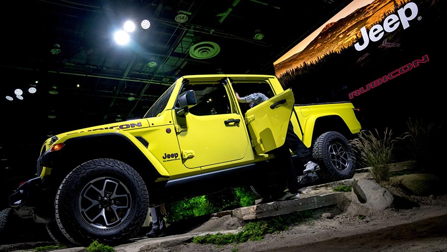 Jeep Gladiator Rubicon 2024 di North American International Auto Show 2023 di Detroit, Michigan, AS, Rabu (13/9/2023). (Nic Antaya/Bloomberg)