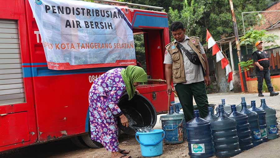 Keragaman iklim di Indonesia menyebabkan awal musim hujan tidak terjadi secara serentak di seluruh wilayah. (Bloomberg Technoz/Andrean Kristianto)