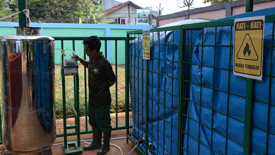 Nantinya kotoran hewan tersebut dilakukan dengan mesin biodigester. (Bloomberg Technoz/ Andrean Kristianto)