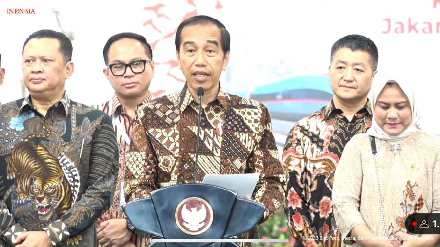 Presiden Joko Widodo saat pidato peresmian kereta cepat WHOOSH, Senin (2/10/2023)./Bloomberg Technoz-Dovana Hasiana