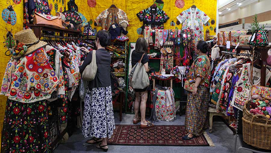 Pameran ini memberikan kesempatan dan peluang kepada para pelaku usaha muda di seluruh Indonesia. (Bloomberg Technoz/Andrean Kristianto)