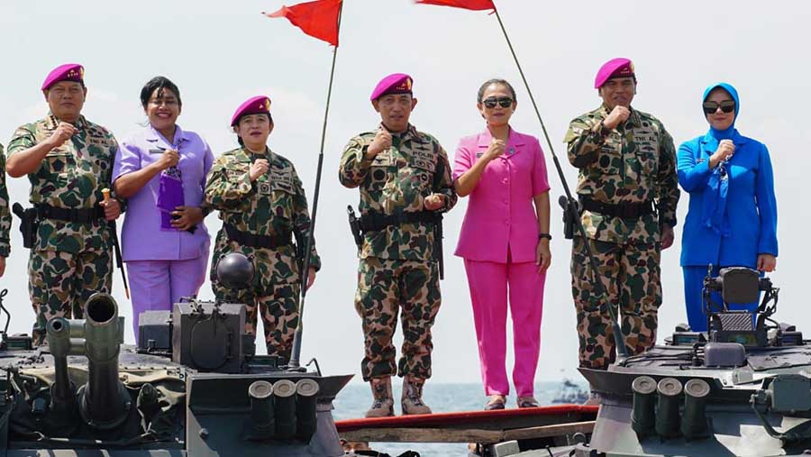 Jajaran Polri dan TNI ucapkan selamat hari TNI. (Dok. Humas Polda)