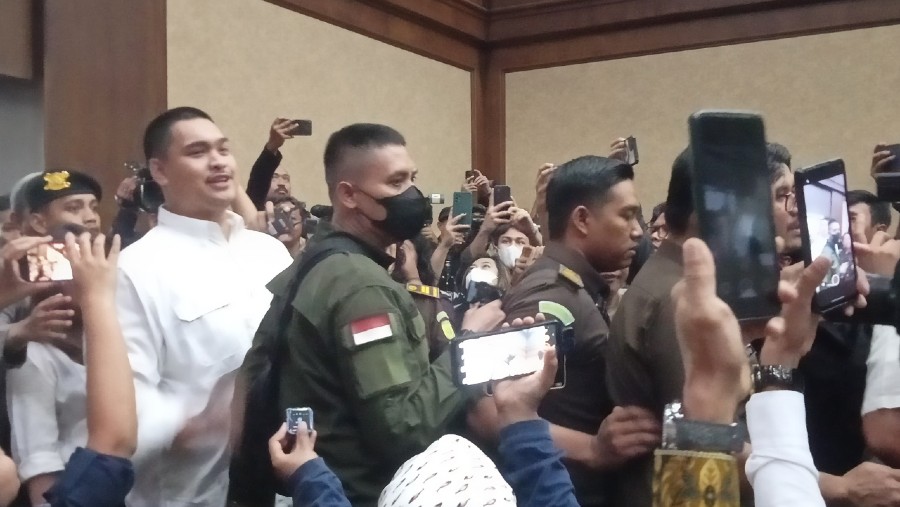 Menpora Dito Ariotedjo hadir di sidang kasus korupsi BTS Bakti di Pengadilan Tipikor, Jakarta (Bloomberg Technoz/Pramesti Regita Cindy)