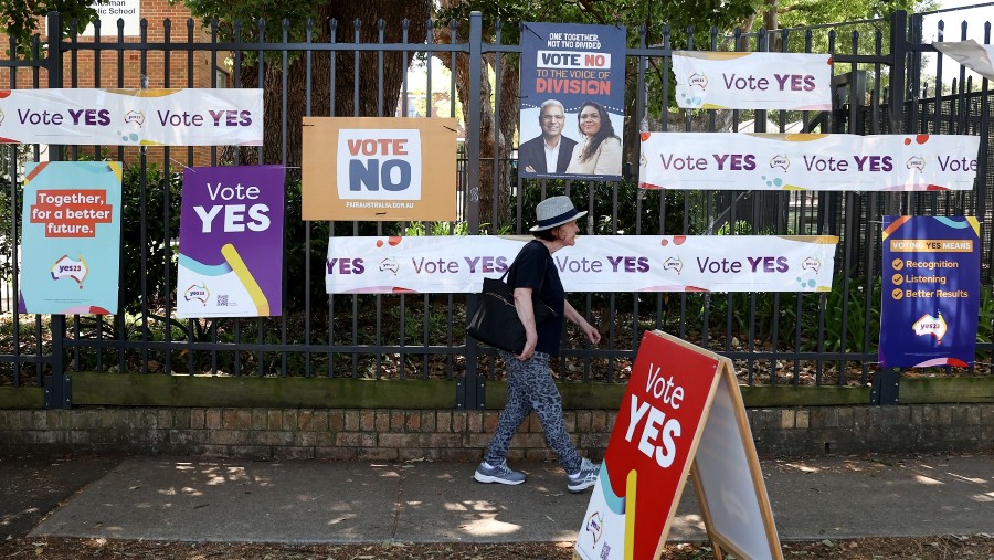 Hasil referendum menolak pemberian suara bagi penduduk asli Australia di Parlemen (Bloomberg)