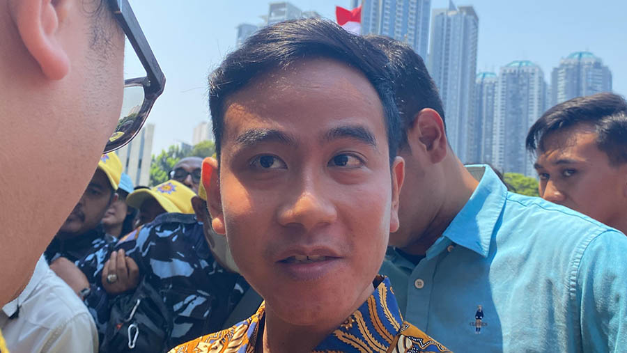 Gibran Rakabuming Raka saat Rapat Pimpinan Nasional (Rapimnas) Partai Golkar. (Bloomberg Technoz/Dovana Hasiana)