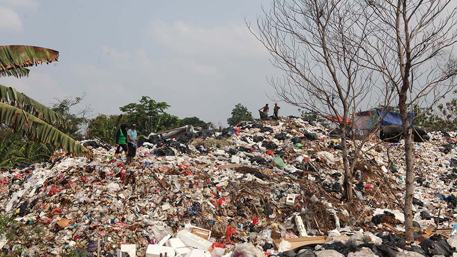 Sebelumnya, TPS ini juga pernah mengalami kebakaran, dan penyebabnya masih belum diketahui. (Bloomberg Technoz/Andrean Kristianto)