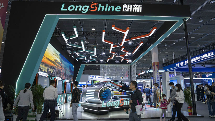 Stan Longshine pada Pameran World Internet of Things Exposition di Wuxi, Tiongkok, Sabtu (21/10/2023). (Bloomberg)