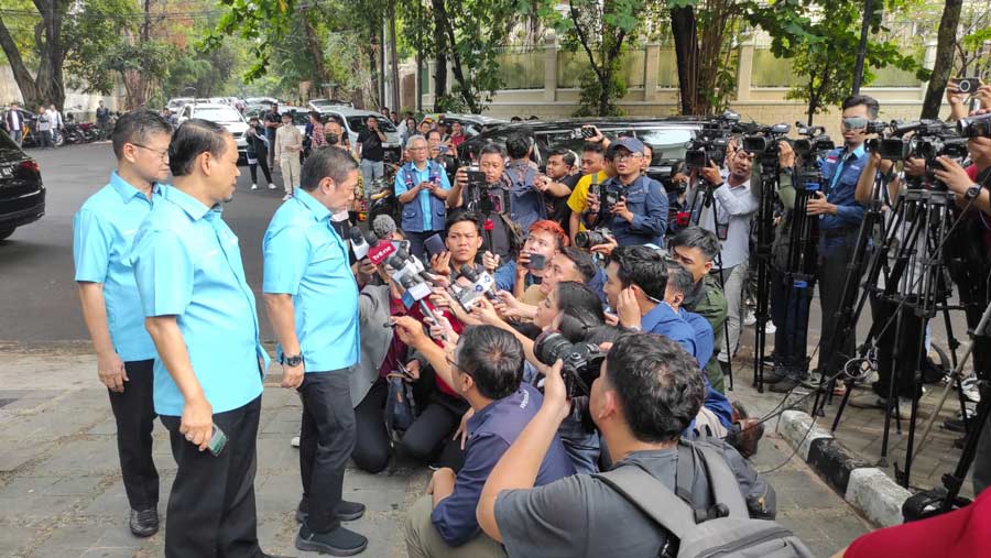 Ketua Umum Partai Gelora Anis Matta tiba di Kertanegara (Dok. Bloomberg Technoz)