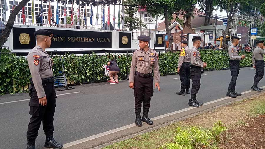 Kondisi KPU Jelang Pendaftaran Prabowo-Gibran. Foto: Pramesti/Bloomberg Technoz