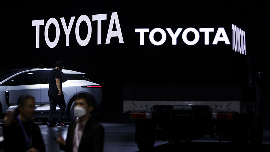 Stan Toyota Motor Corp. saat Japan Mobility Show di Tokyo, Jepang, Rabu (25/10/2023). (Noriko Hayashi/Bloomberg)
