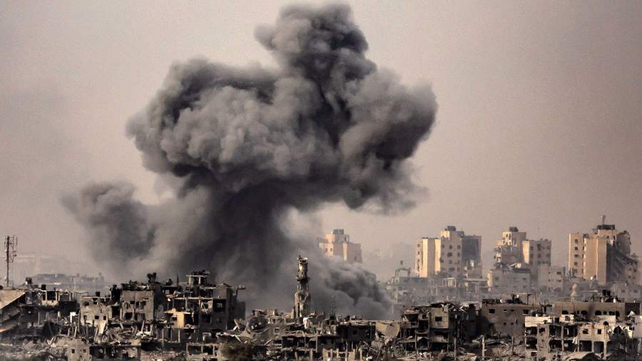 Salah satu serangan akibat pertempuran Israel vs Hamas. (Dok: Bloomberg)