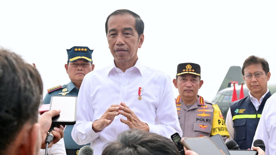 Presiden Jokowi bersama Kapolri Jenderal Listyo Sigit Prabowo dan Panglima TNI Yudo Margono (Dok. Setpres)