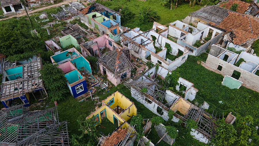 Kampung Somang bukan satu-satunya kampung mati yang akan tenggelam, beberapa kampung lain disekitar area bendungan juga akan mengalami nasib serupa.