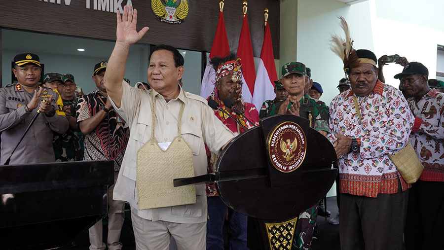 Menhan Prabowo Subianto saat berada di Timika, Papua. (Dok. Tim Media Prabowo Subianto)