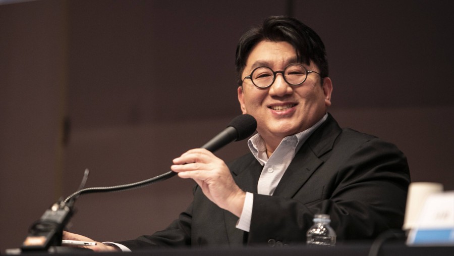 Bang Si-hyuk, pendiri Hype dan promotor grup BTS asal Korea Selatan. (Dok: Jean Chung/Bloomberg)