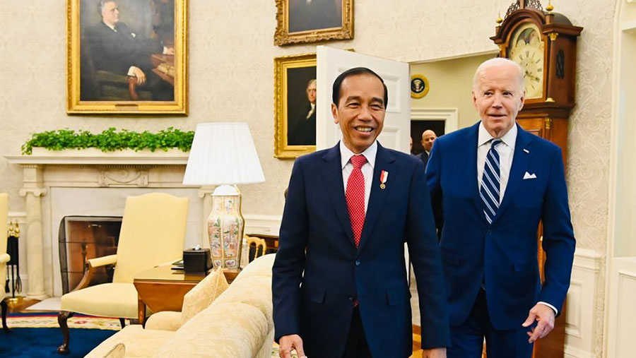 Presiden Jokowi melakukan pertemuan dengan Presiden AS Joe Biden di Gedung Putih, Washington DC, AS, Senin (13/11/2023). (BPMI Setpres/Laily Rachev)