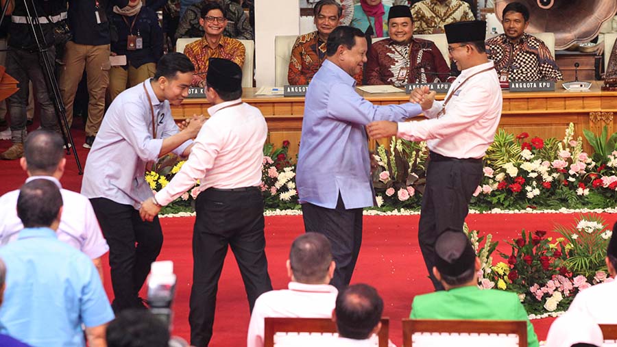 Pengundian dan Penetapan Nomor Urut Pasangan Capres dan Cawapres Pemilu 2024 di Gedung KPU, Selasa (14/11/2023) (Bloomberg Technoz/Andrean Kristianto)