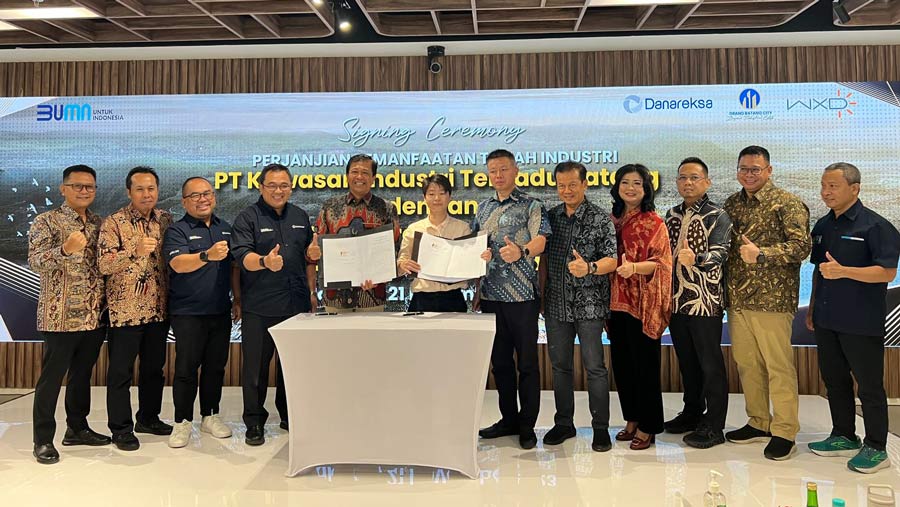 Signin Ceremony Perjanjian Pemanfaatan Tanah Industri KIT Batang (Mis Fransiska Dewi/Bloomberg Technoz)