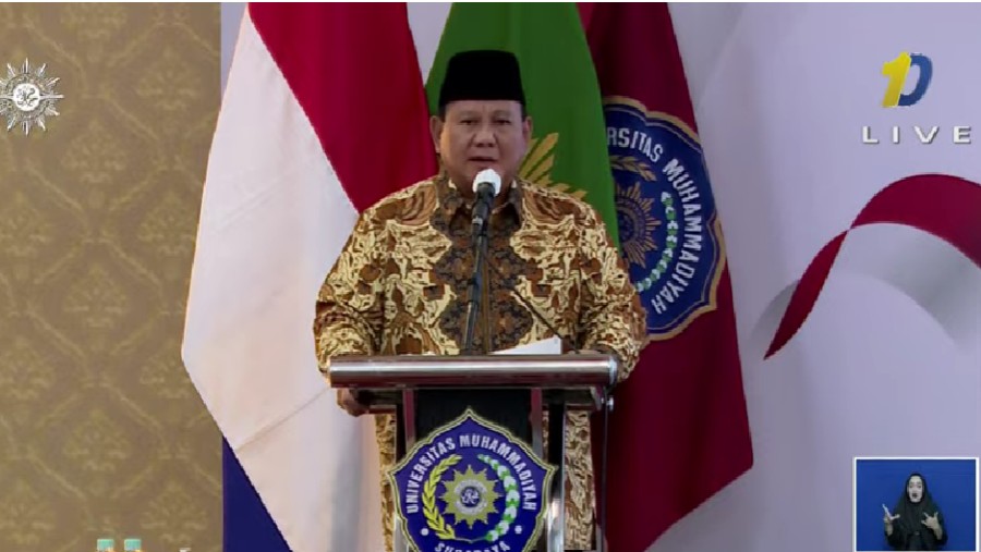 Prabowo Subianto memberikan paparan soal visi misi di UM Surabaya (TV Mu)