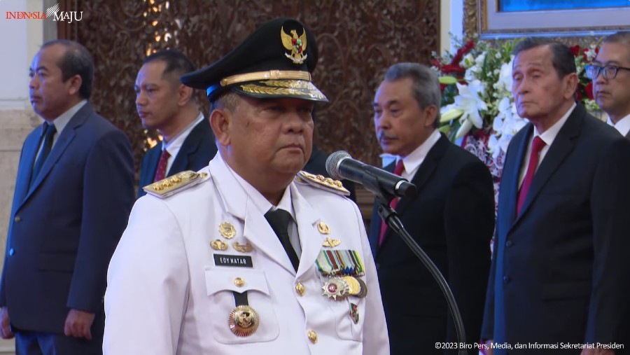 Wakil Gubernur Riau Edy Natar Nasution dilantik menjadi Gubernur Riau oleh Presiden Jokowi (Tangkapan layar Setpres RI)
