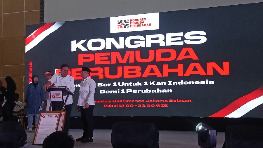 Anies Baswedan dan Muhaimin Iskandar di Kongres Pemuda Perubahan di Jakarta (Bloomberg Technoz/Pramesti Regita Cindy)