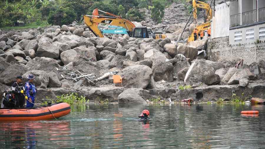 Operasi SAR Gabungan di bencana banjir bandang dan longsor Humbahas (Basarnas)