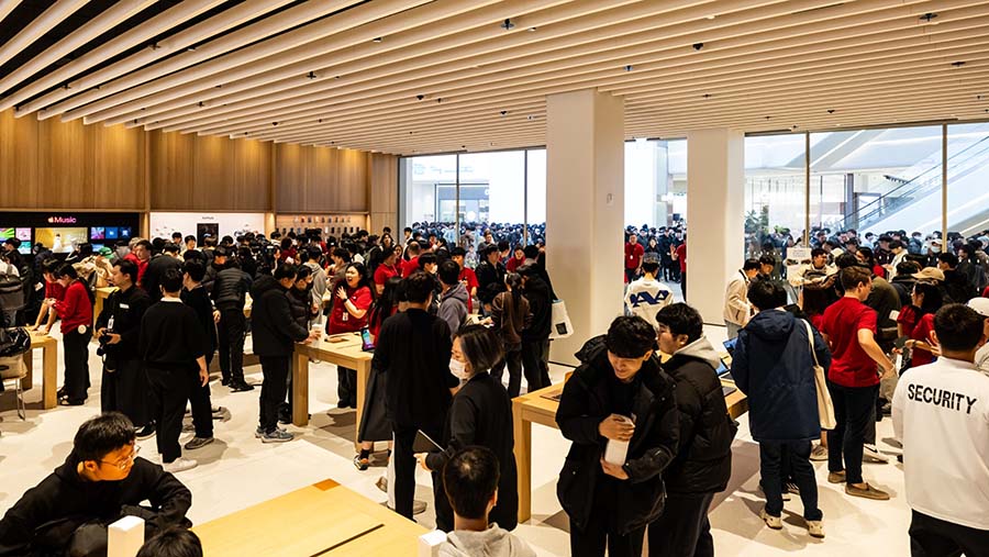Apple Store ini merupakan cabang keenam di Korea Selatan. (SeongJoon Cho/Bloomberg)