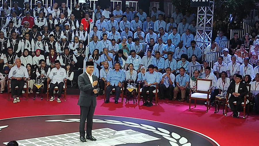 Anies Debat Capres Perdana (Andrean/Bloomberg Technoz)