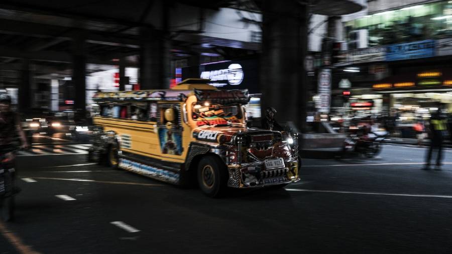 Jeepney di Filipina. (Sumber: Bloomberg)