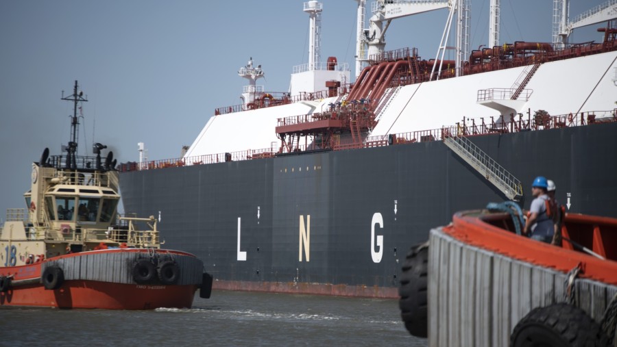 Tanker pengangkut LNG./Bloomberg-Mark Felix