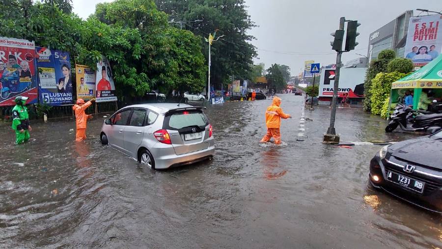 Situasi banjir di Gandaria, Jakarta Selatan pasca hujan deras Sabtu (6/1/2024). (Dok: Istimewa)