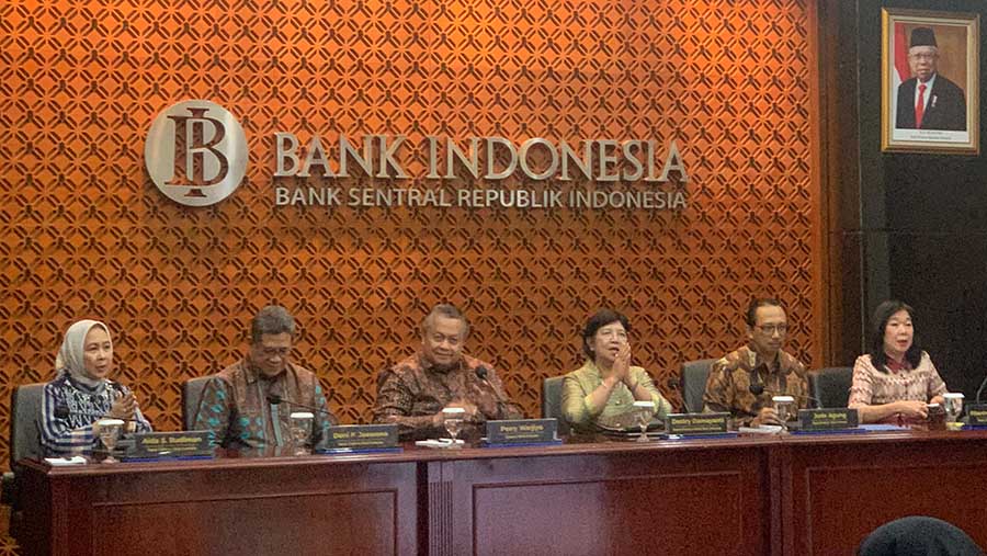 Gubernur Bank Indonesia, Perry Warjiyo saat pengumuman Hasil Rapat Dewan Gubernur (RDG) Bulanan Bulan Januari 2024. (Bloomberg Tehnoz/Azura Yumna)
