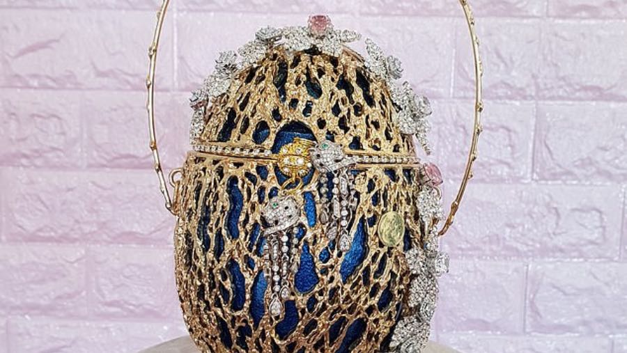Debbie Wingham Egg Bag. (Sumber: Debbie Wingham)