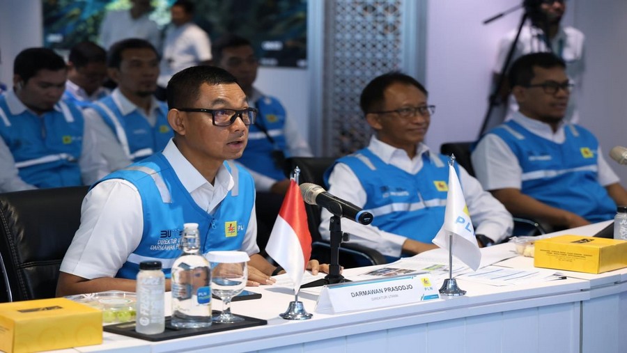 Direktur Utama PLN Darmawan Prasodjo (kiri) memimpin langsung Apel Siaga Kelistrikan Piala Dunia U17 bersama unit-unit PLN, (Dok: PLN)