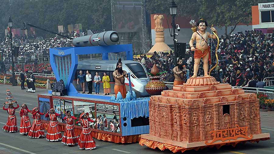 Parade Hari Republik yang ke-75 India di sepanjang Jalan Kartavya di New Delhi, India, Juma (26/1/2024). (Prakash Singh/Bloomberg)
